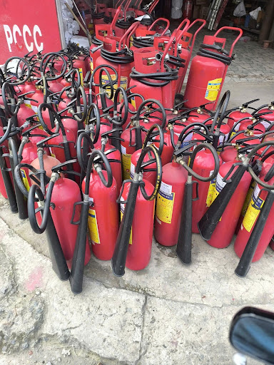 Thu gom bình về cơ sở để nạp sạc
